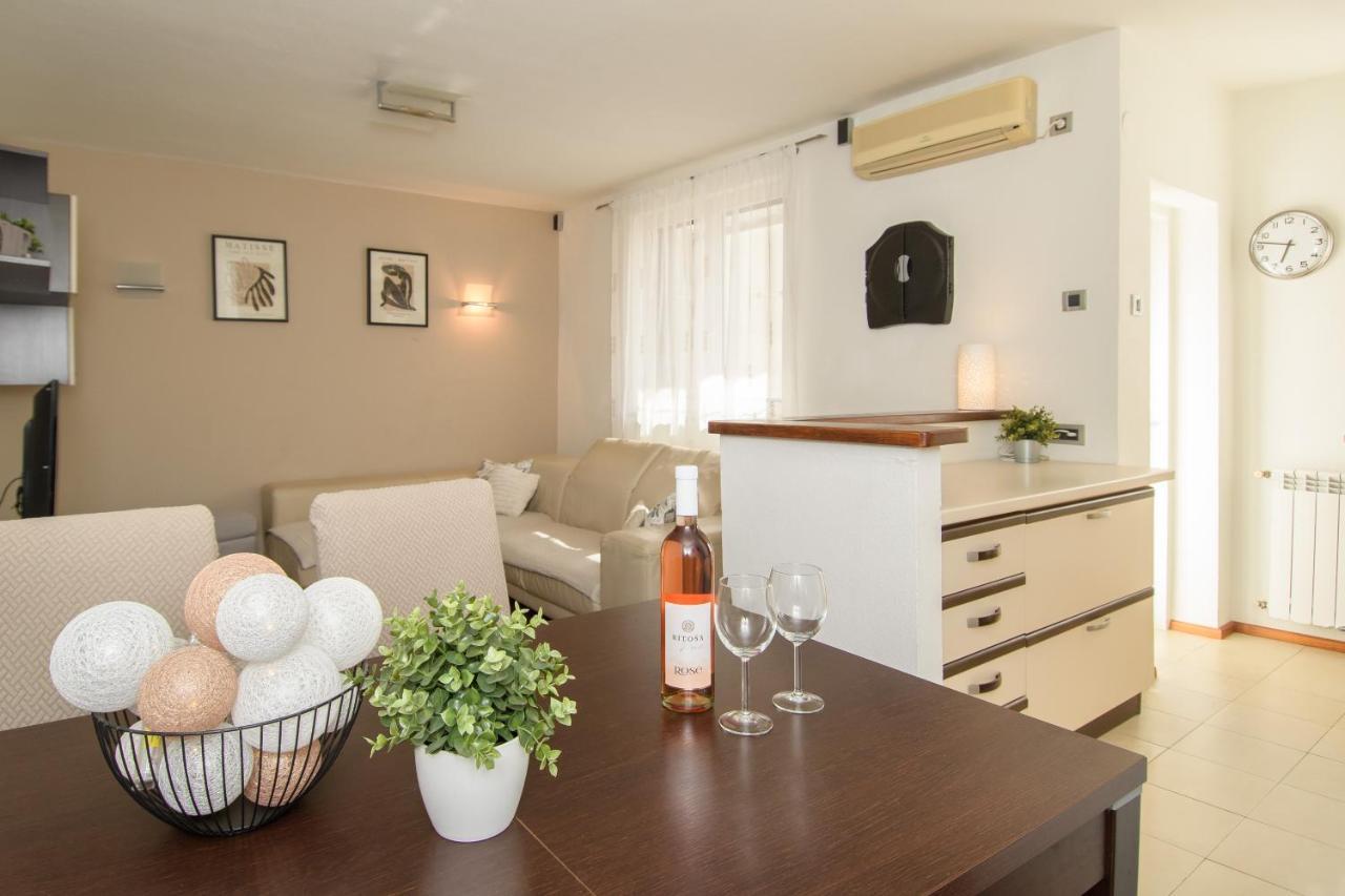 Apartment Stefi Poreč Kültér fotó